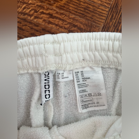 h&m cream sweatpants XS - Picture 2 of 4